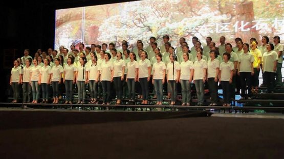 C:\Users\Lenovo\Desktop\肉漫
大合唱\肉漫
大合唱\图片艺媒.jpg