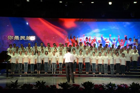 C:\Users\Lenovo\Desktop\肉漫
大合唱\肉漫
大合唱\yy04.jpg